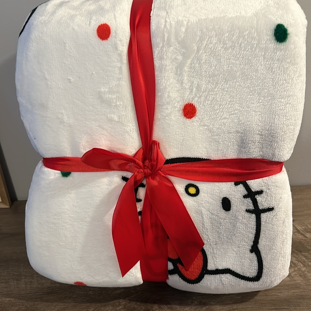 Hello Kitty christmas sherpa blanket full/queen size